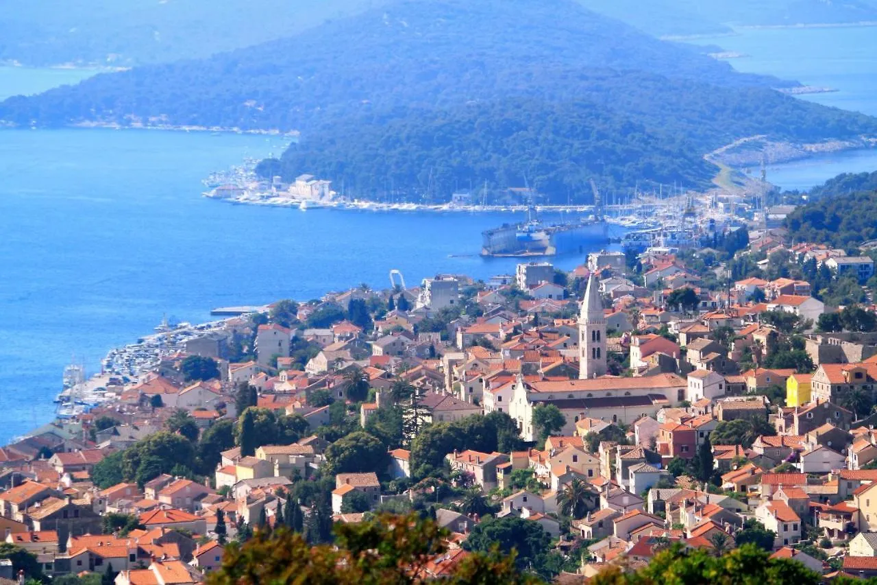 Apartments By The Sea Mali Lošinj 0*,  Croácia