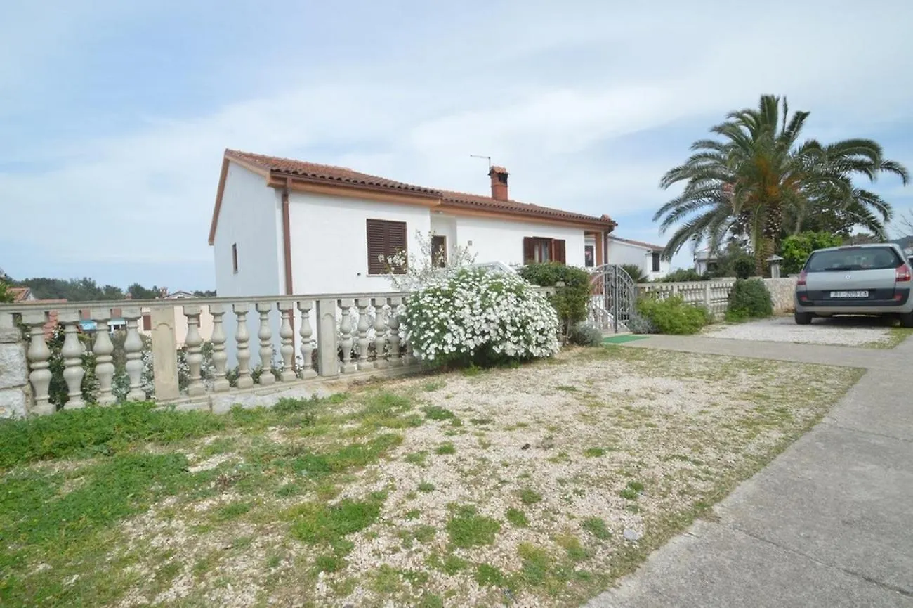 Apartments By The Sea Mali Lošinj