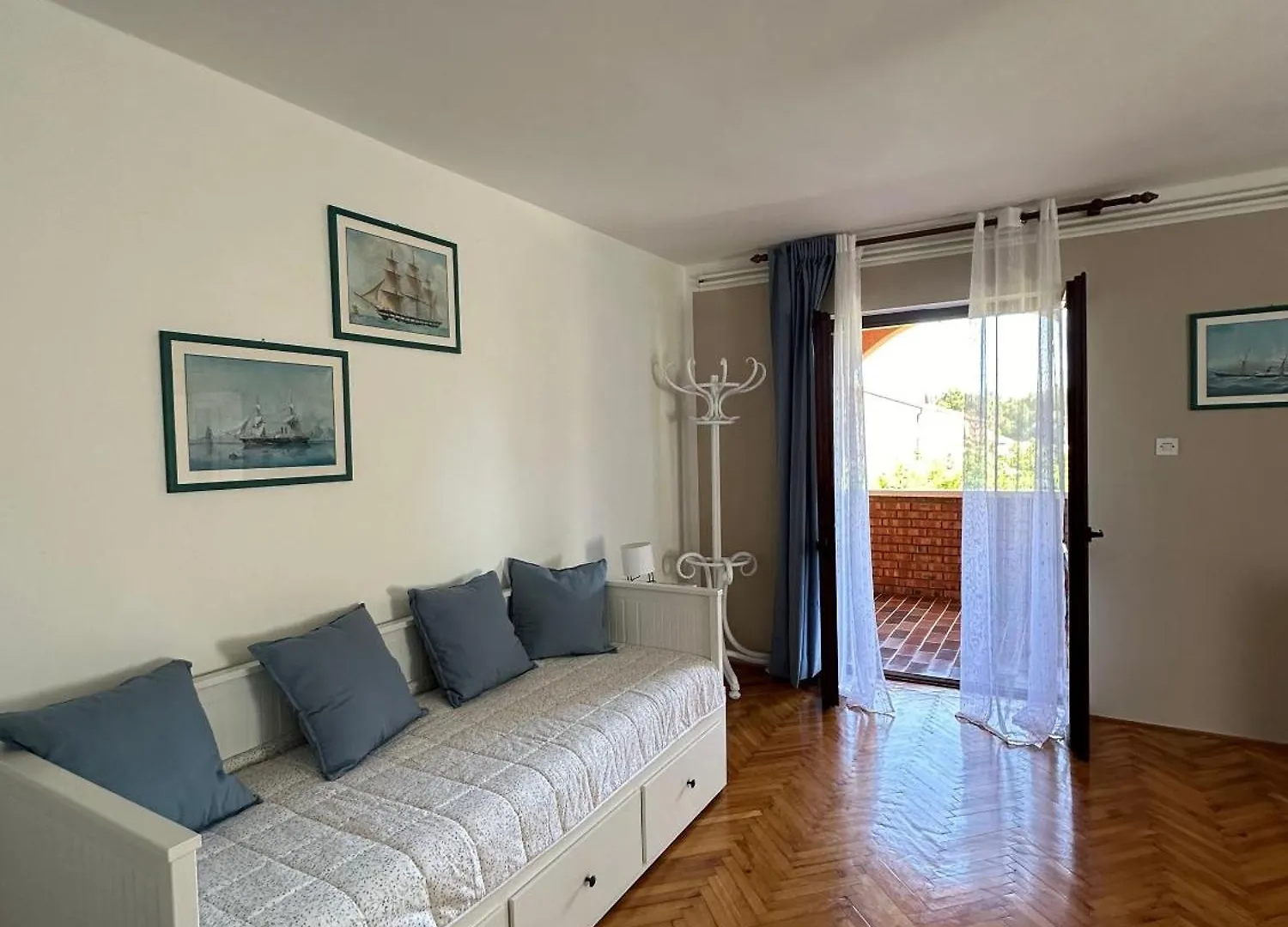 Apartments By The Sea Mali Lošinj